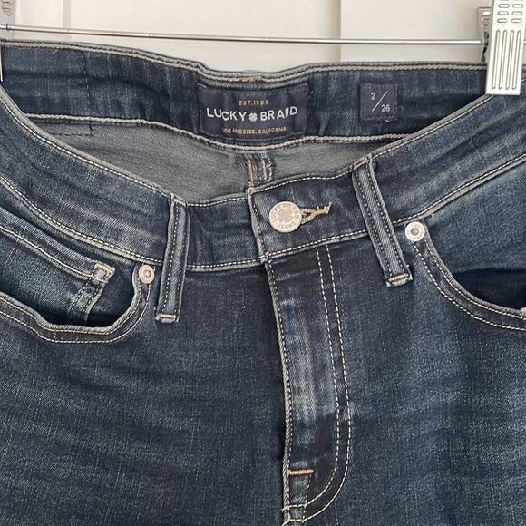 Lucky Brand, size 2, dark blue skinny Jean. - Picture 2 of 2
